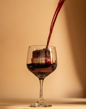 Carregar imagem no visualizador da galeria, DUO Vinho Quente Red XO + Difusor
